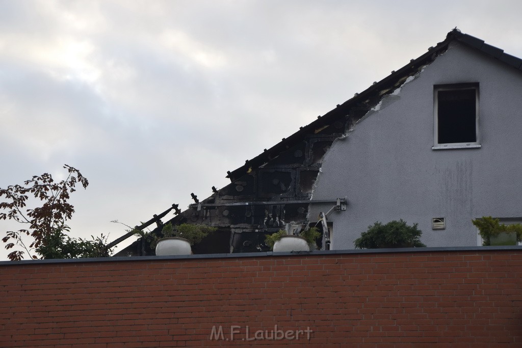 Feuer 2 Y Koeln Suerth Elisabeth Selbertstr P217.JPG - Miklos Laubert